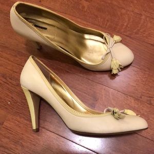 JCrew Italian Leather Cream Heels with Green Trim